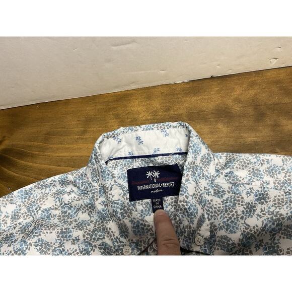 International Report Tropical Collection Blue Short Sleeve Button Up Shirt M - Picture 5 of 9